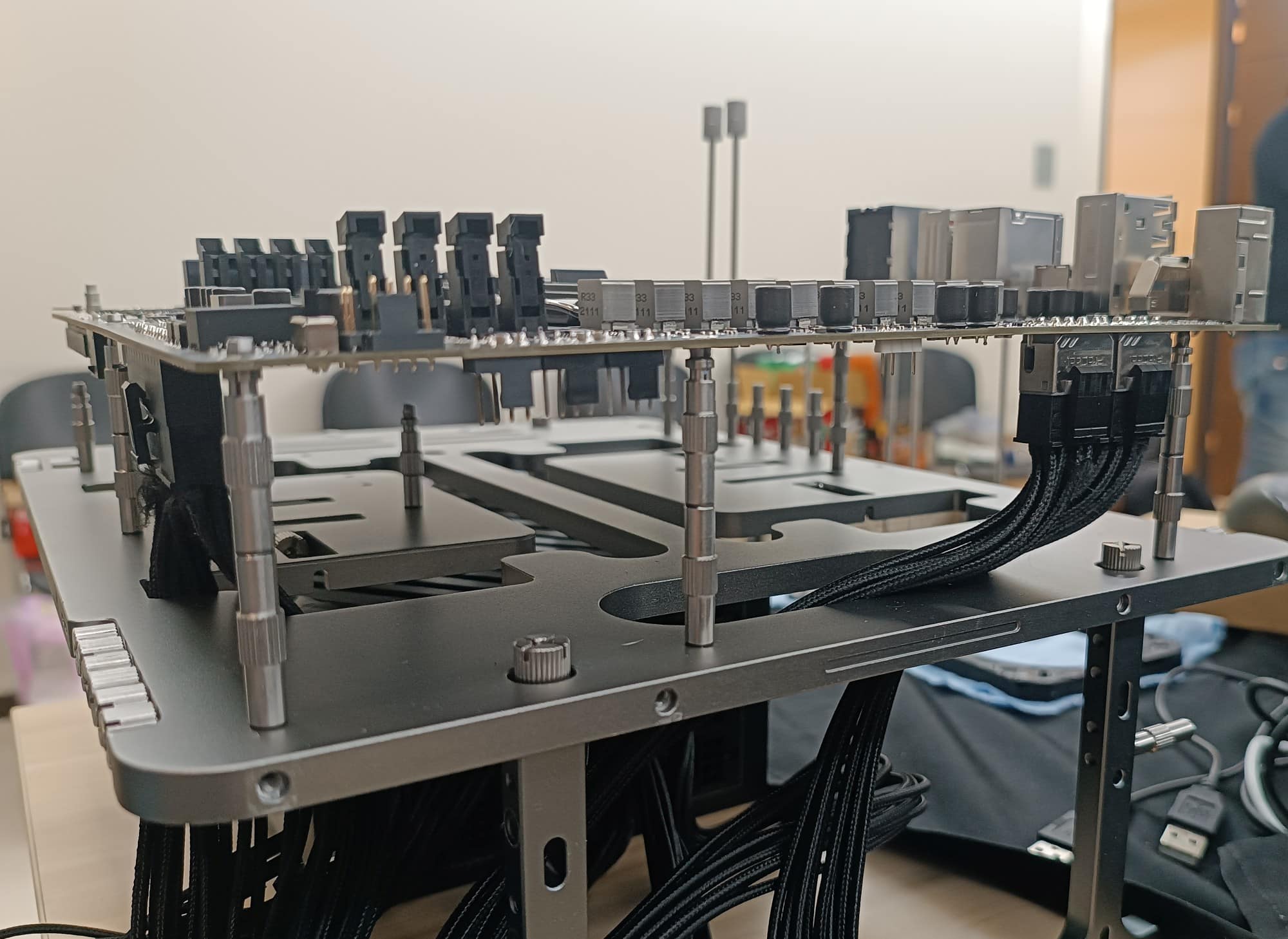 Open Benchtable Supports BTF Motherboards - Open Benchtable - World's ...